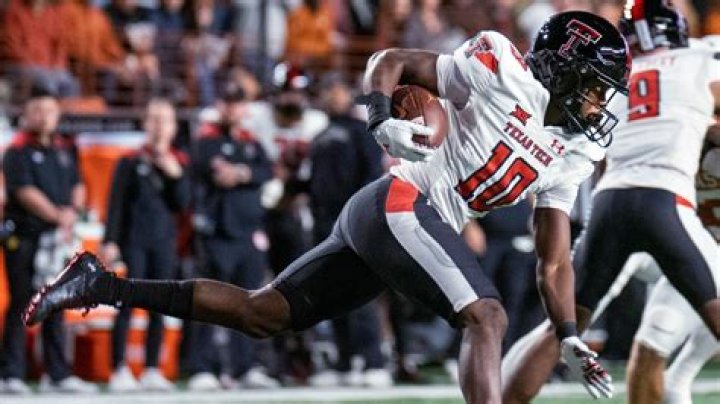 Blake Corum: Impressive Height Amidst Elite Running Backs